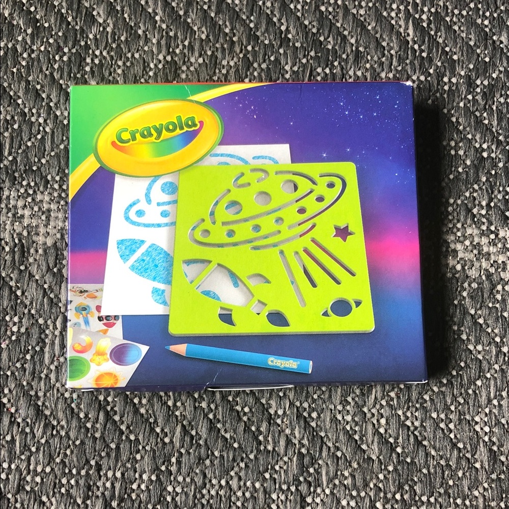 McDonald’s Crayola Green Space Stencil Art Kit